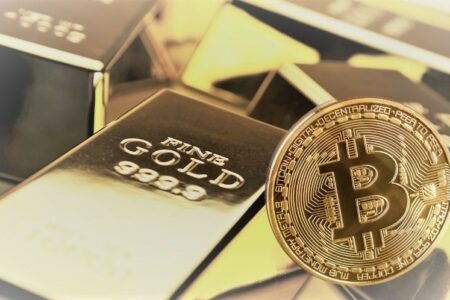 Van Eck：｢由於SolidX 暫時撤回比特幣ETF，加密投資者重返黃金市場｣