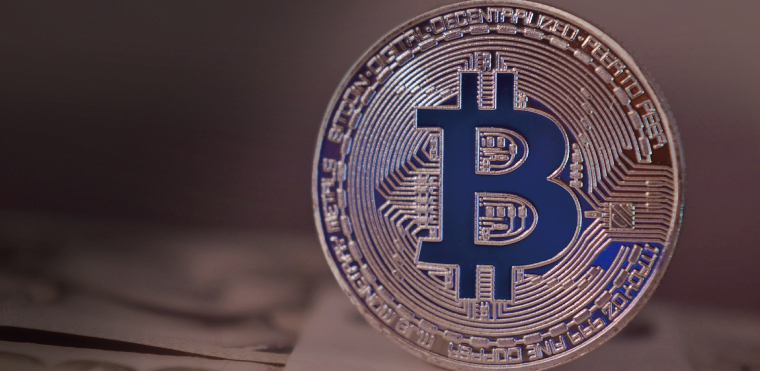 跌破萬點後，比特幣只花不到兩天就再次站回萬點大關