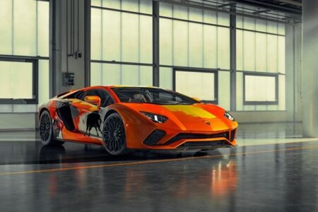 經藝術新星Skyler Grey之手，首輛區塊鏈認證的藍寶堅尼