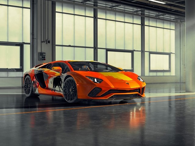 經藝術新星Skyler Grey之手，首輛區塊鏈認證的藍寶堅尼