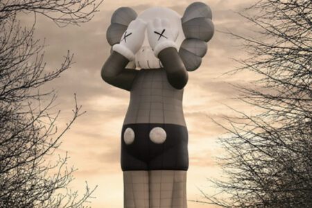 FTX Pay合作潮流藝術家KAWS，用加密貨幣支付登上巨型熱氣球