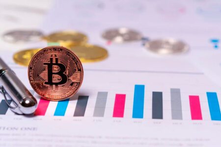 2022 年的加密趨勢為何？聽聽看 FTX 創辦人、Circle 執行長、前 OCC 負責人等八位產業高層怎麼說？