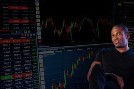 無底洞怎麼抄底？BitMEX 創辦人分享抄底點位與需要注意的宏觀經濟風險