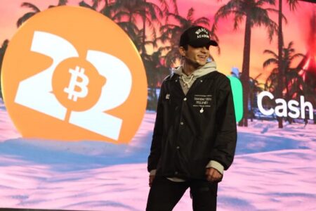 加密支付公司 Strike 宣布與電商平台 Shopify 整合，為商家提供比特幣支付服務，並與 Blackhawk Network 和 NCR 建立合作關係