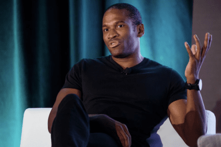 Arthur Hayes：真正的穩定幣遊戲不是押注 Circle，請做多比特幣和摩根大通