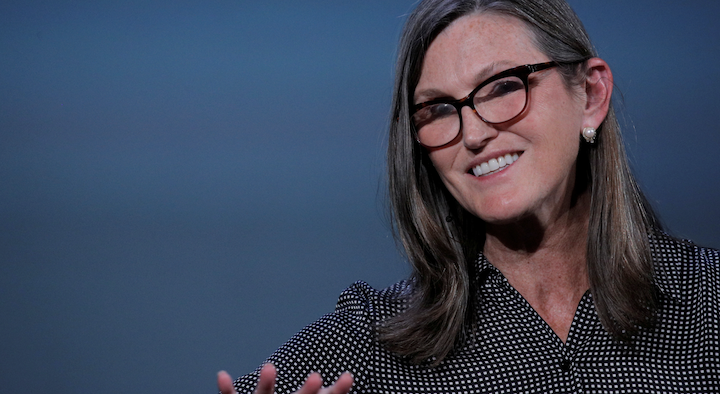 方舟投資月內拋售 77 萬股 GBTC，看空比特幣後市？分析師：想太多！