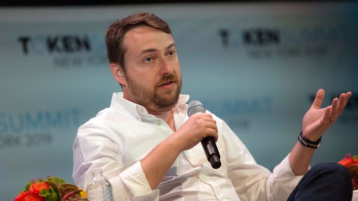 DeFi 教父 203 萬美元控盤美股公司,管理層掀起反擊戰