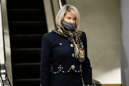 美參議員抨擊 SEC 濫權！敦促法院撤銷 SEC 對 Coinbase 的指控