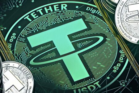 前百大 Tether 錢包在 6 個月內不斷增持 USDT，Santiment：若續增，比特幣有望破 4 萬美元