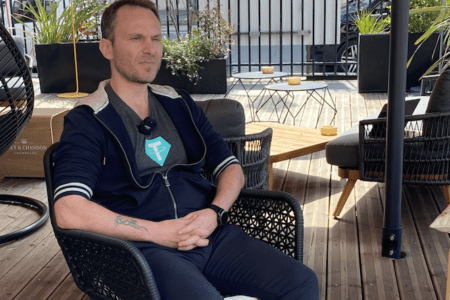 對話 Tether CEO:每晚睡 5 小時,目標是實現 100 倍增長