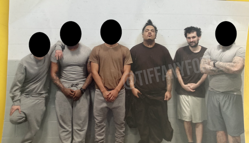 SBF 獄照流出!獄友爆料不愛洗澡、讚賞比 Tekashi69 更像黑幫