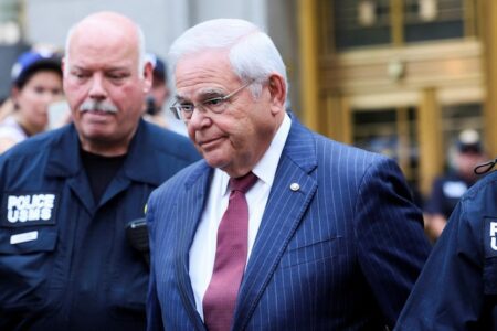 曾批評加密貨幣是「犯罪分子的理想選擇」的美國參議員因貪污遭定罪