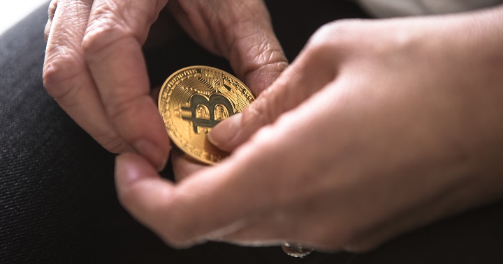 Galaxy Digital 再拋售 3,700 BTC、又一隻 14 年遠古巨鯨出貨!比特幣進入換手高峰?