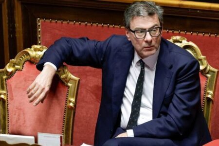 義大利經濟財政部長警告：美國穩定幣政策比關稅更具威脅