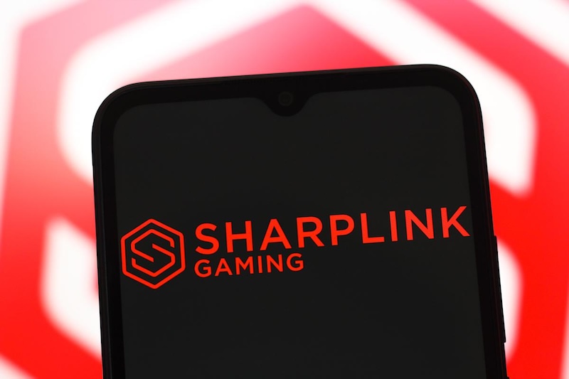 以太幣飛輪卡關?SharpLink 砸 1,500 萬美元回購股票,近半數 ETH 儲備龍頭 mNAV 失守
