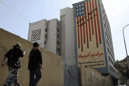 中東局勢升溫！美軍與外交人員緊急撤離，美股與加密貨幣走跌