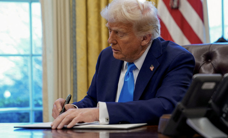 川普下令美日貿易協議正式實施,不疊加 15% 關稅