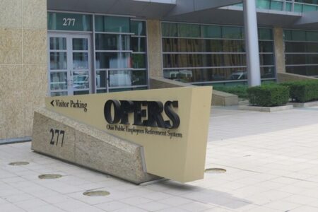 美國大型退休基金 OPERS 第二季增持 Palantir 與 Strategy 股票、減持 Lyft 股票