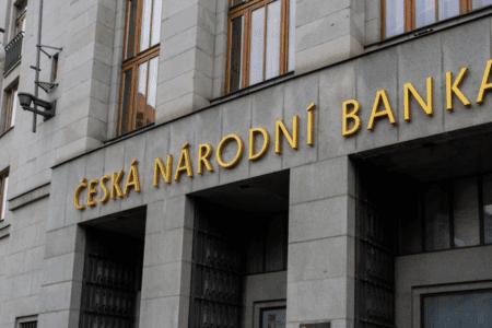 捷克央行第二季買入 1,810 萬美元 Coinbase 股票，首度增持加密貨幣相關資產