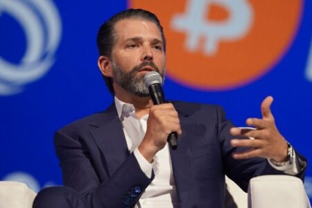 川普之子支持的 Thumzup 擬收購 Dogehash，布局狗狗幣與萊特幣挖礦