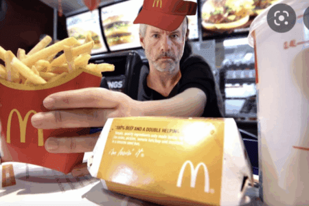 微策略暴跌前加倉 220 顆比特幣，完美錯過低價收購時機